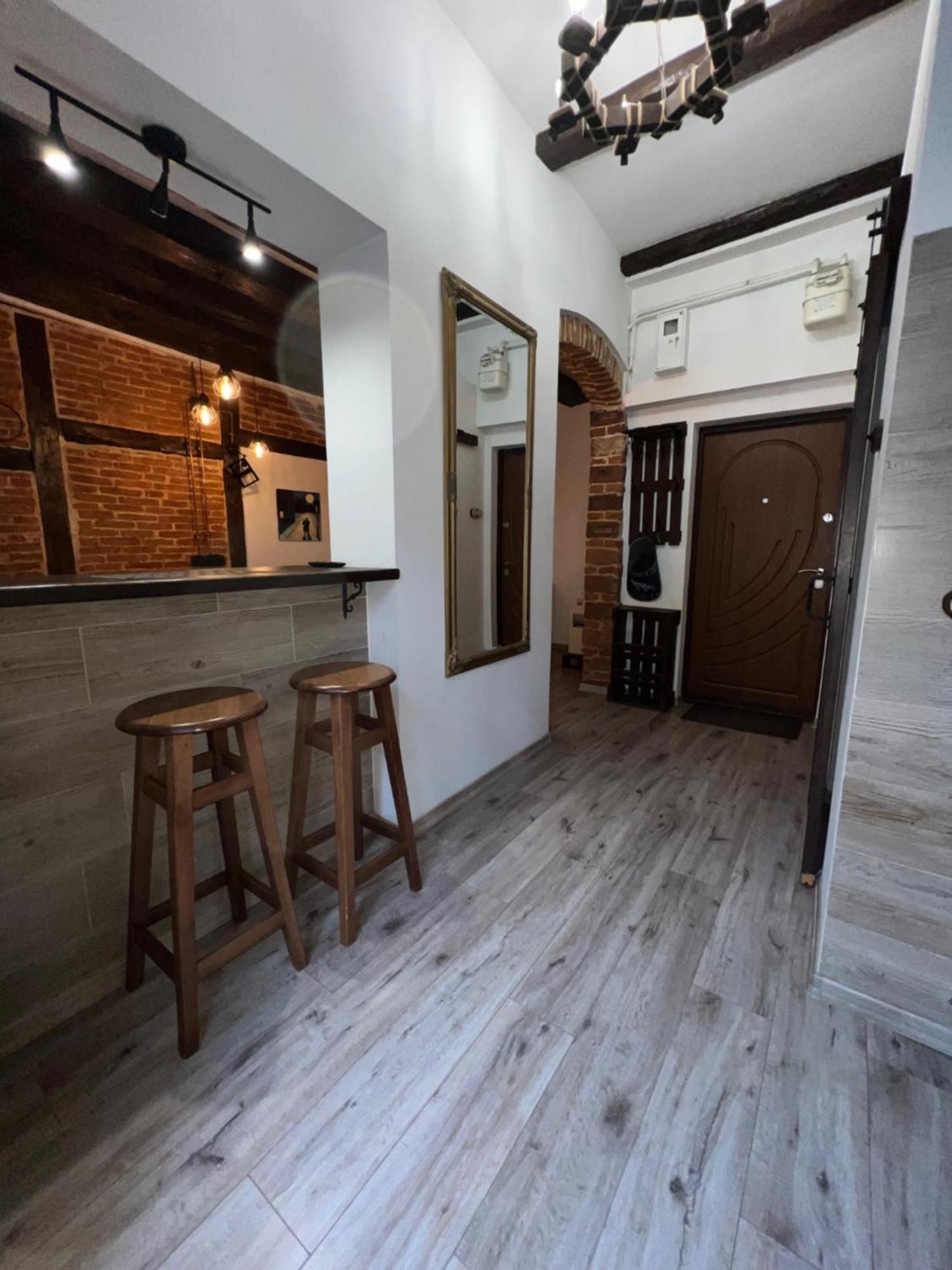 Ferienwohnung Cozy Loft В Самому Центрі Львова Exterior foto