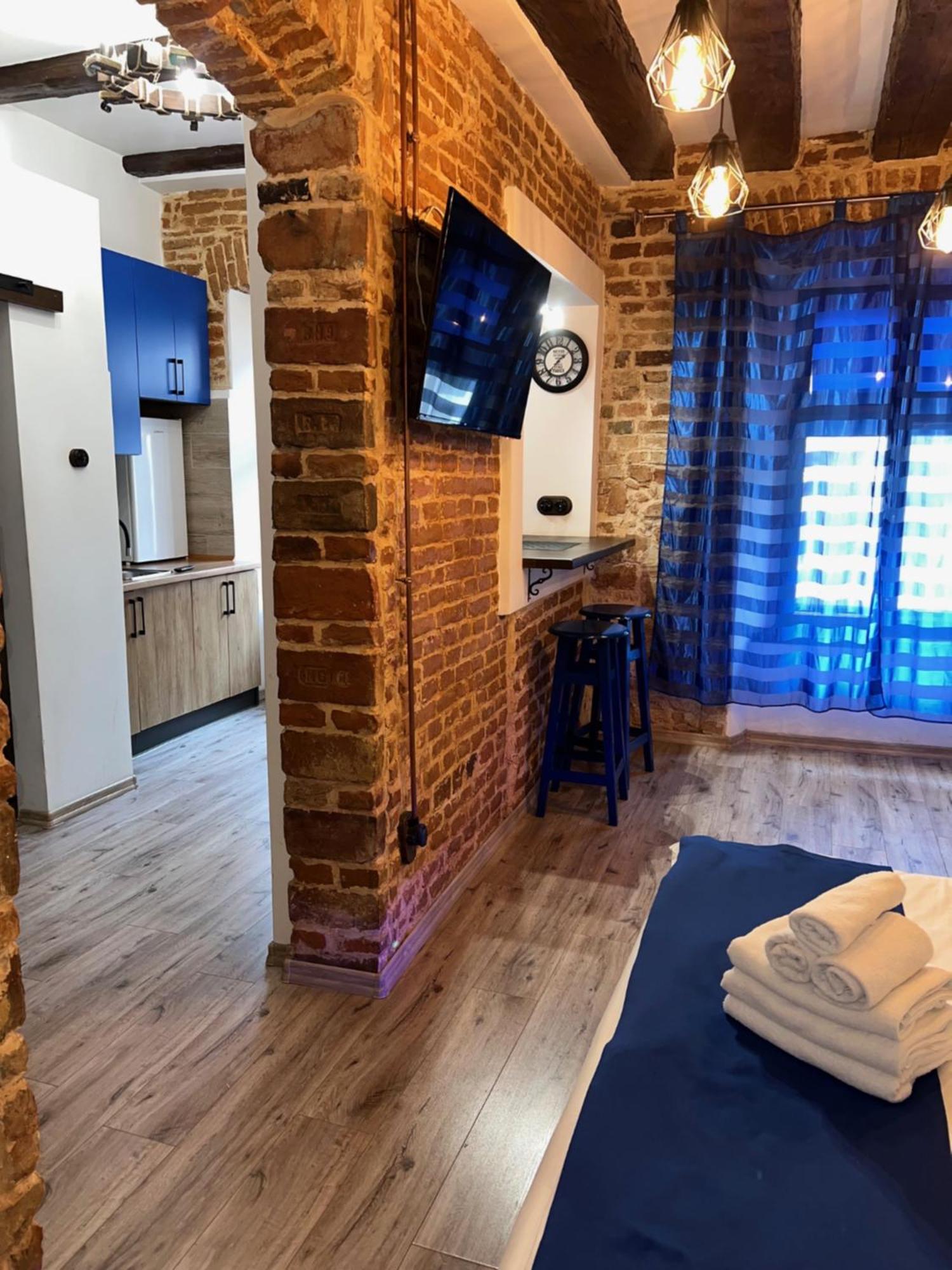 Ferienwohnung Cozy Loft В Самому Центрі Львова Exterior foto